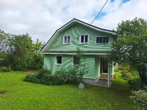 Дом 100,9 м² на участке 7,6 сот.