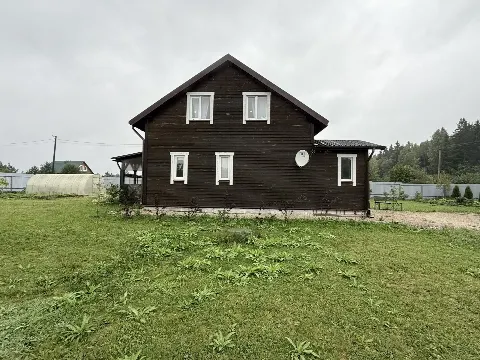 Дом 160 м² на участке 15 сот.