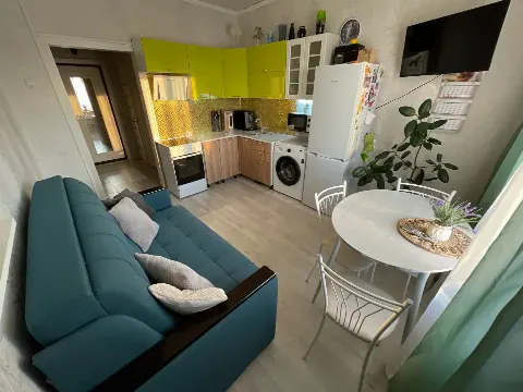 2-комн. квартира, 42,7 м², 5/5 эт.