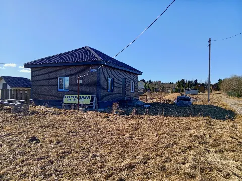 Дом 55,4 м² на участке 8 сот.