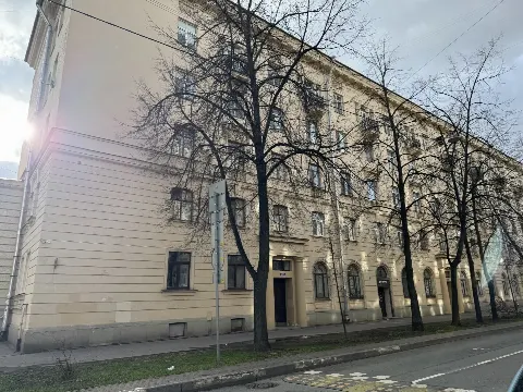 Комната 13,5 м² в 4-комн. квартире, 1/5 эт.