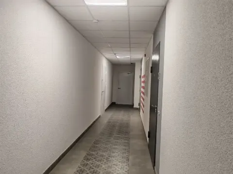 1-комн. квартира, 41,7 м², 1/4 эт.