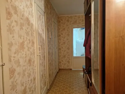 1-комн. квартира, 375 м², 2/3 эт.