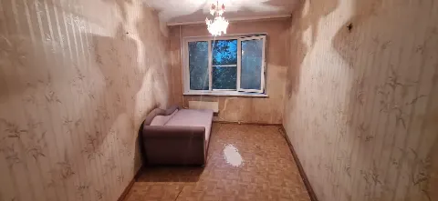 4-комн. квартира, 84 м², 1/5 эт.