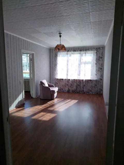 4-комн. квартира, 73,6 м², 1/4 эт.