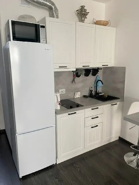 Квартира-студия, 24,5 м², 2/9 эт.