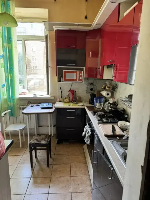 Комната 13,5 м² в 4-комн. квартире, 1/5 эт.