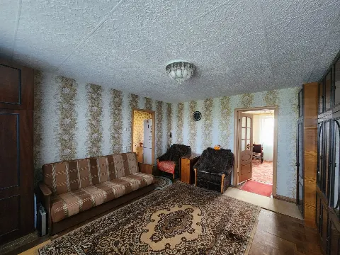 3-комн. квартира, 57,6 м², 5/5 эт.