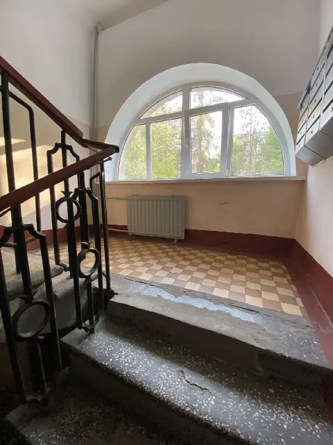 4-комн. квартира, 90,6 м², 1/5 эт.