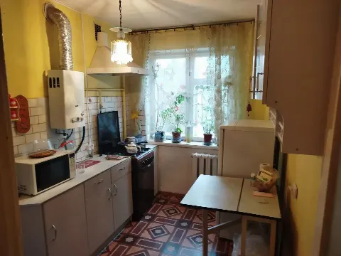 1-комн. квартира, 42 м², 3/5 эт.