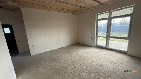 Дом 90 м² на участке 5 сот.