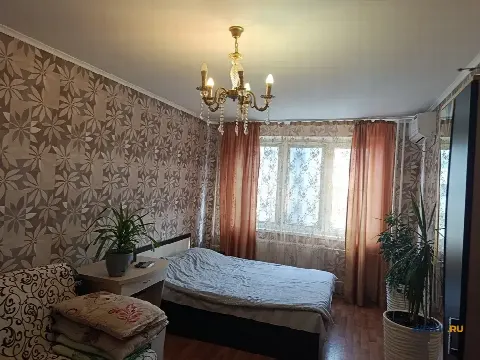 1-комн. квартира, 38 м², 4/9 эт.